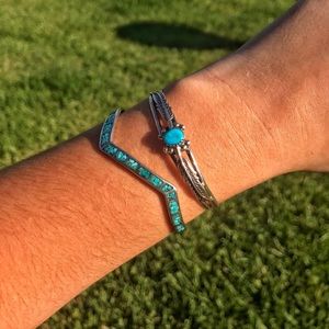 Feathered detailed sterling & turquoise cuff